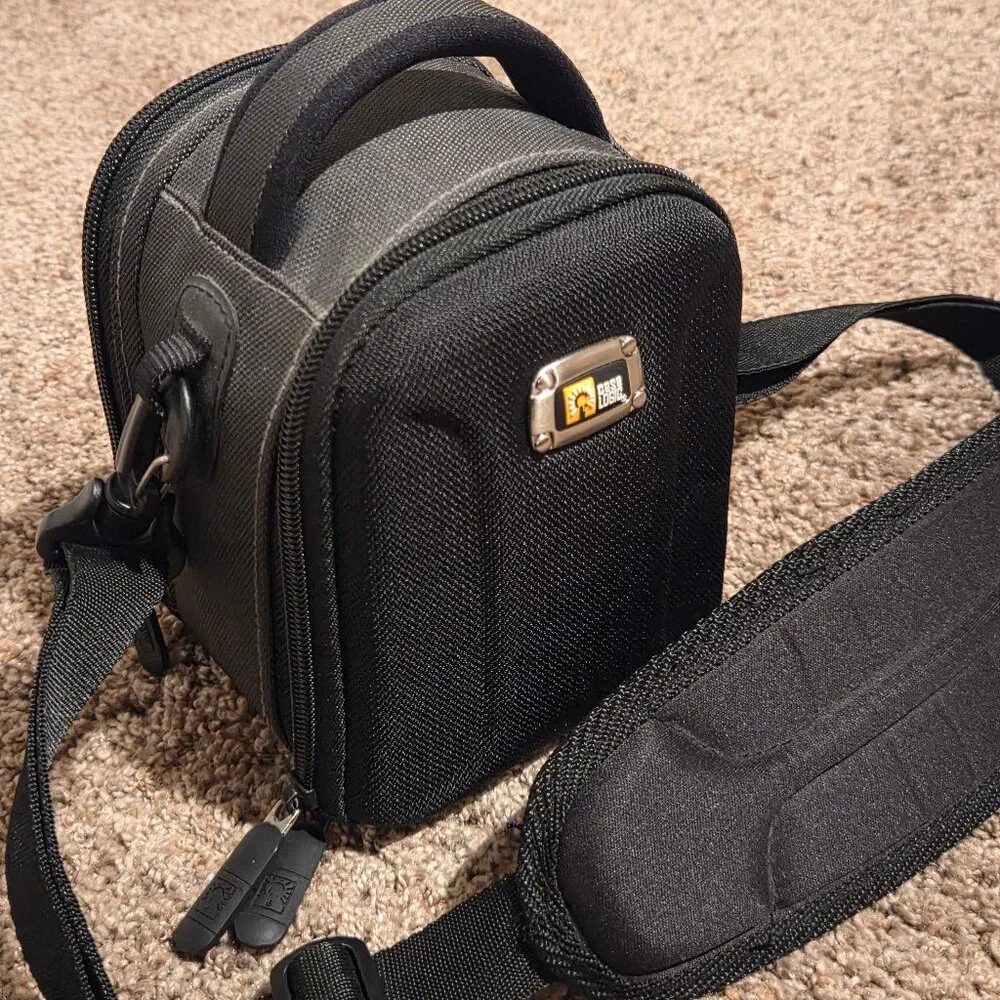 JVC Everio HDD Camcorder + Camera Bag & 2 Batteries